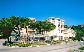 Hotel Puntabella Varazze